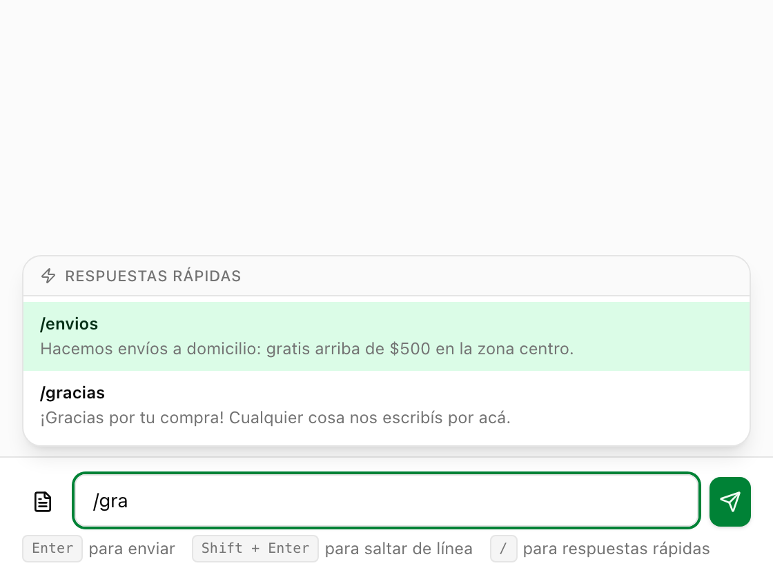 La lista de respuestas rápidas filtrada mientras se escribe en el campo