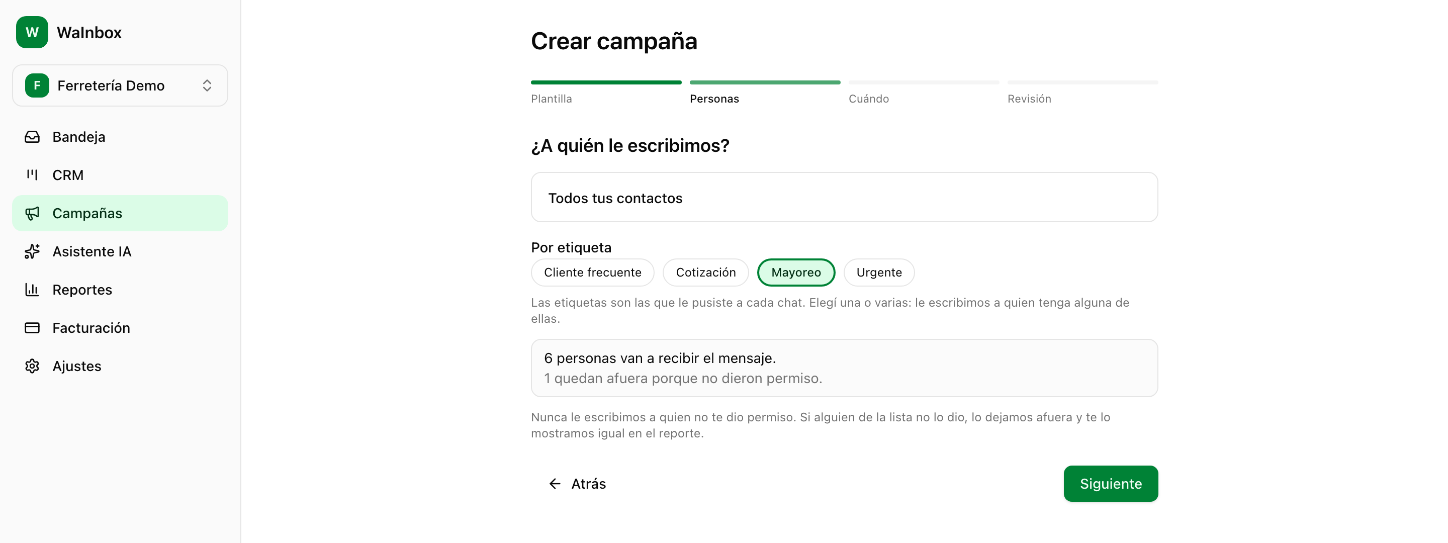 El paso de audiencia de una campaña, eligiendo una etiqueta
